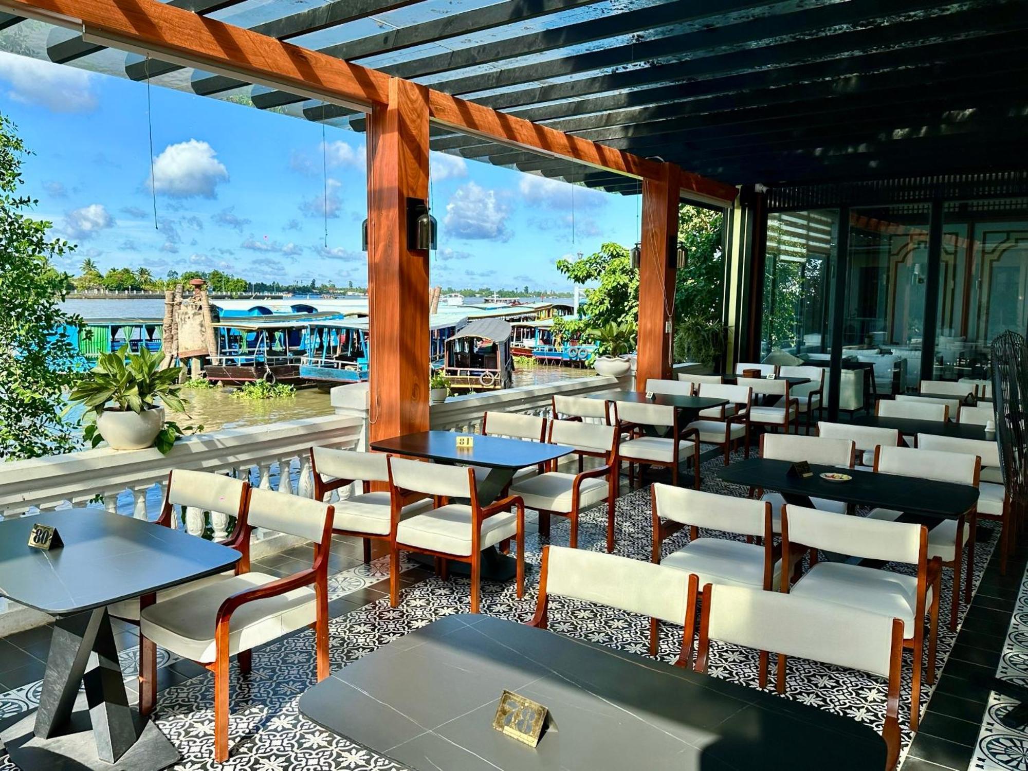 Chuong Duong Hotel Mỹ Tho Exterior foto